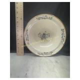 International heartland stoneware serving bowl