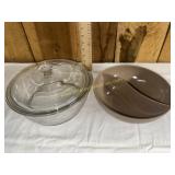 Baking dish with lid and divided melamine dish