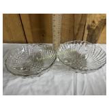 2 oyster and pearl bowls