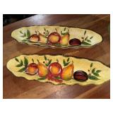 Pair of hors dï¿½oeuvres dishes