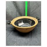 Stoneware bowl with handles