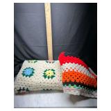 Set of 2 crocheted blankets