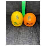 Florida salt and pepper shakers