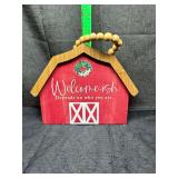Farmhouse welcome sign