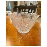 Shannon Crystal by Godinger Frosted grape and leaf bowl