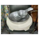 Wilton Cake Pans and Vintage Wedding Cake Stand