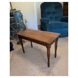 Wooden accent table with turned legs