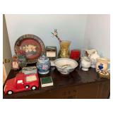 Mixed decorative home decor lot