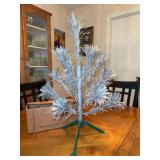 Vintage 2ft Table top Aluminum Silver Christmas tree with original box