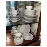 Modern China Table Institute Simplicity fine china set 8plc setting minus 1 cup/saucer