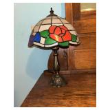 Stained glass style rose accent lamp