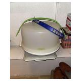 Tupperware round and Square Cake Savers