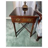 Wellington Hall Georgian Federal style mahogany end table