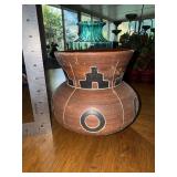 Armando de Mexico Aztec pottery vase