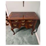 Hekman chippendale style mahogany lowboy dressing table