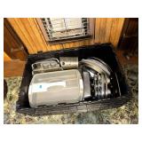 Tote of baking pans