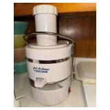 Countertop power juicer