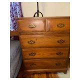 Oak chest of drawers