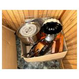 Box of bakeware