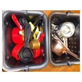 Measuring cups and spoons