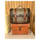 Small houndstooth decorative storage box and travel case