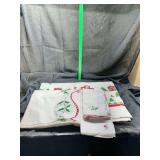Christmas linens set