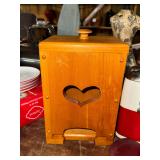 Pine country style napkin holder box with heart cut out