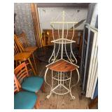 Corner baker’s rack