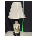 Chinoiserie porcelain table lamp