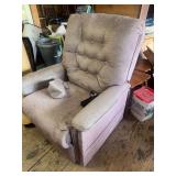 Lift chair like new