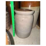 Holly springs, Mississippi stoneware crock 2 gallon
