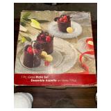 Glass dessert plate set in box