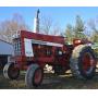 International Harvester IH 966 Tractor