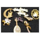 8 Nice Brooches