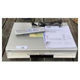 JVC DVD/VHS Player with Remote