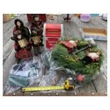 Christmas Carolers and Wreath