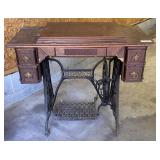 Oak Singer Treadle Sewing Machine