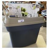 Tote with Lid, Libbey Glasses