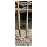 2 - 4 Tine Manure Forks