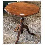 3 Legged Tilt Top Table