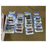 22 - Hot Wheels Cars