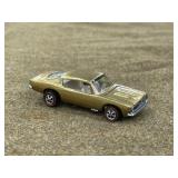 Hot Wheels Red Line Gold Barracuda