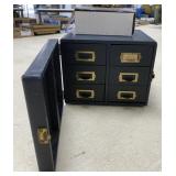 Brockway Table Viewer & Case of Slides
