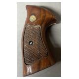Smith & Wesson N?-Frame Checkered Walnut Grips