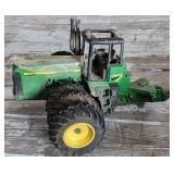 ERTL 1/16 John Deere 9200 4WD Tractor Body