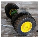 ERTL 1/16 John Deere FWA Front Tires, Duals
