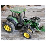 ERTL 1/16 John Deere FWA Cab Tractor w/Duals