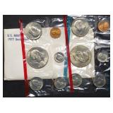 1977 US Double Mint Set in Envelope, With Ikes