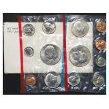 1973 US Double Mint Set in Envelope, With Ikes