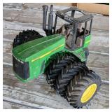 ERTL 1/16 John Deere 9200 4WD Front End, Triples